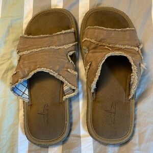 Blue Fin sandals size 13